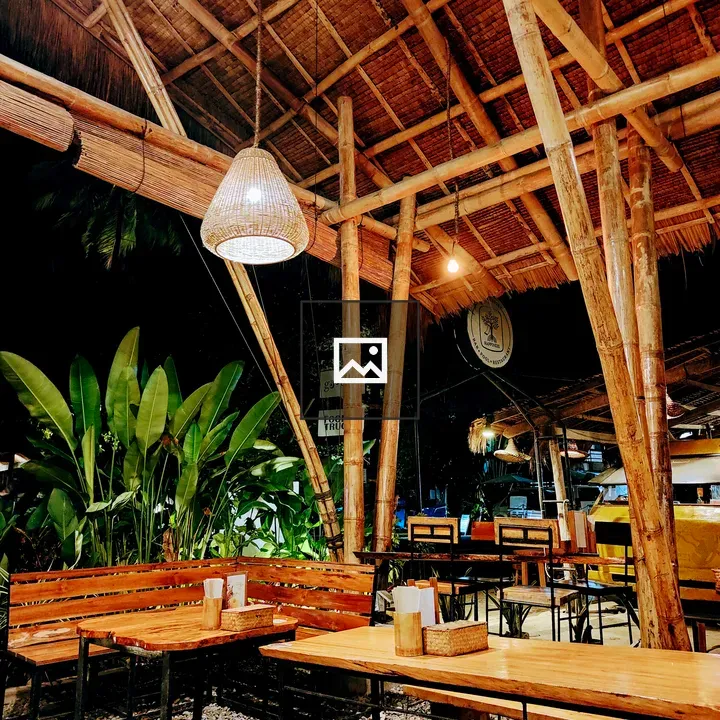 Cozy open-air café in Siargao