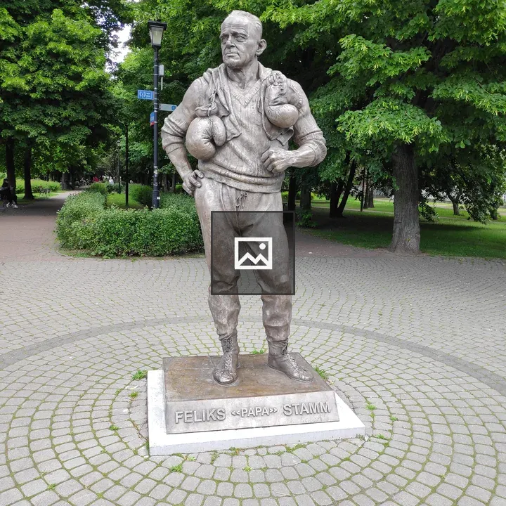 Monument to Feliks Stamm statue