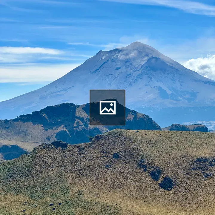 Popocatépetl and surrounding hills