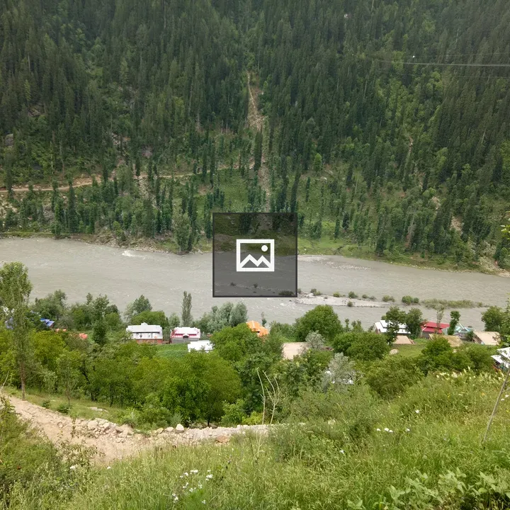 Valley Kail Lake Scene