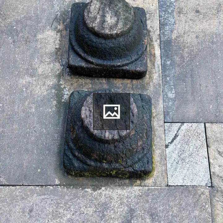Balikallu stones at temple