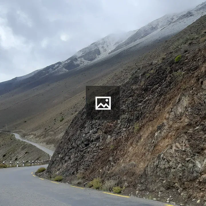 Scenic Route to Mustang