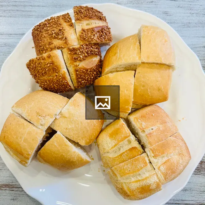 Bread pieces on plate