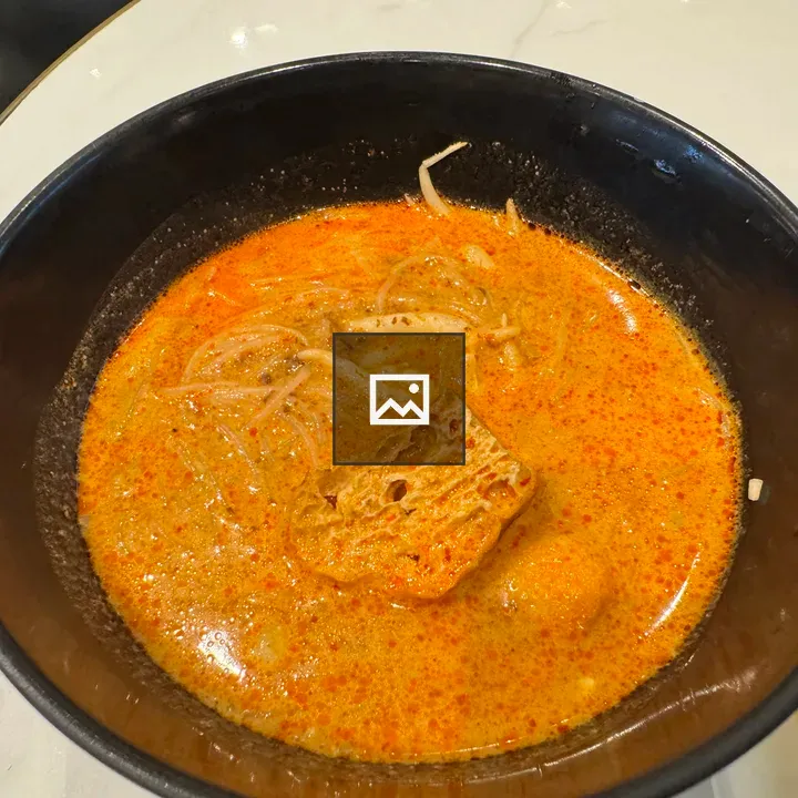 Spicy noodle soup with tofu