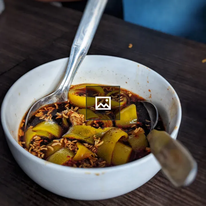 Laphing Dish on Table