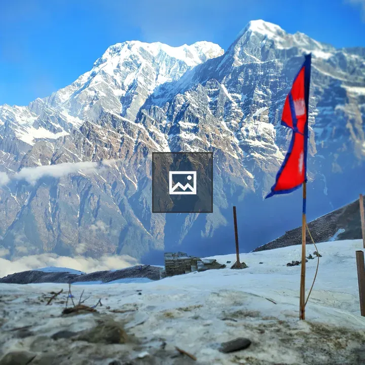 Mardi viewpoint Nepal flag
