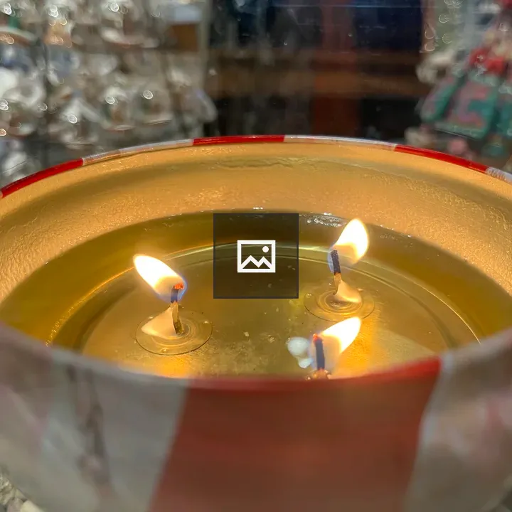 Three wick candle