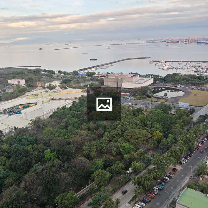 Overlooking Manila Bay View