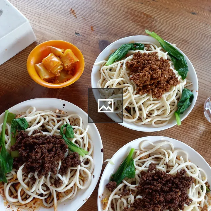 Top-down Noodle Bowls on Table