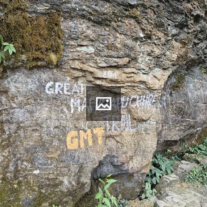 GREAT MACCHAPUCHRE Trail Rock