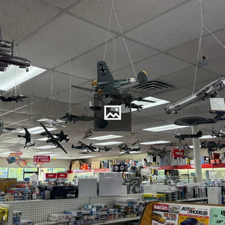 Amodel Hobby Shop Ceiling Display