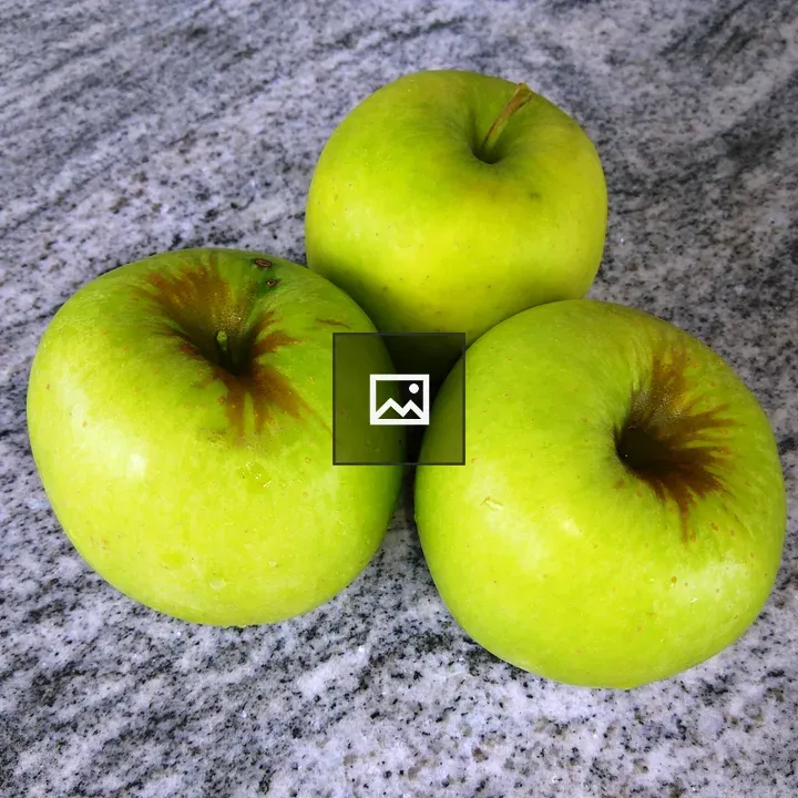 Green apple from Split