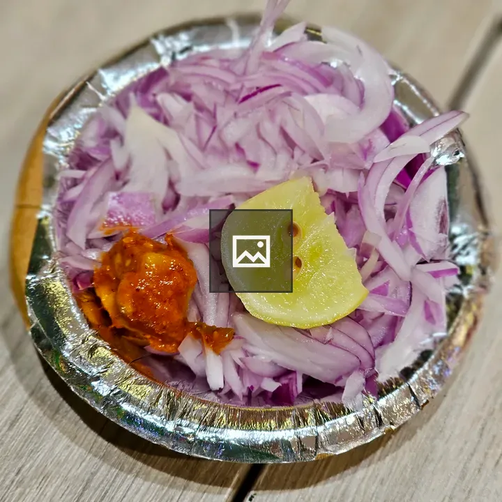 Onions with Lemon and Pickle