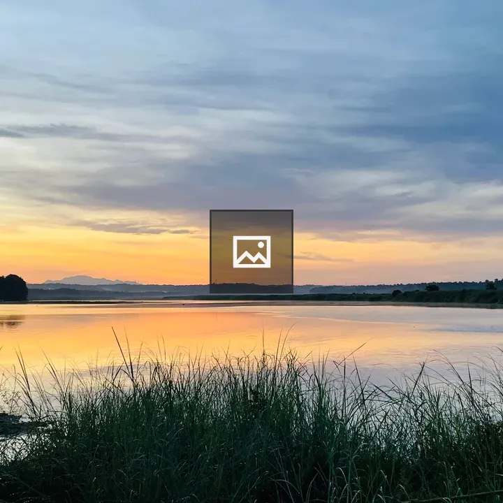 Sunrise on Bharathappuzha Bank