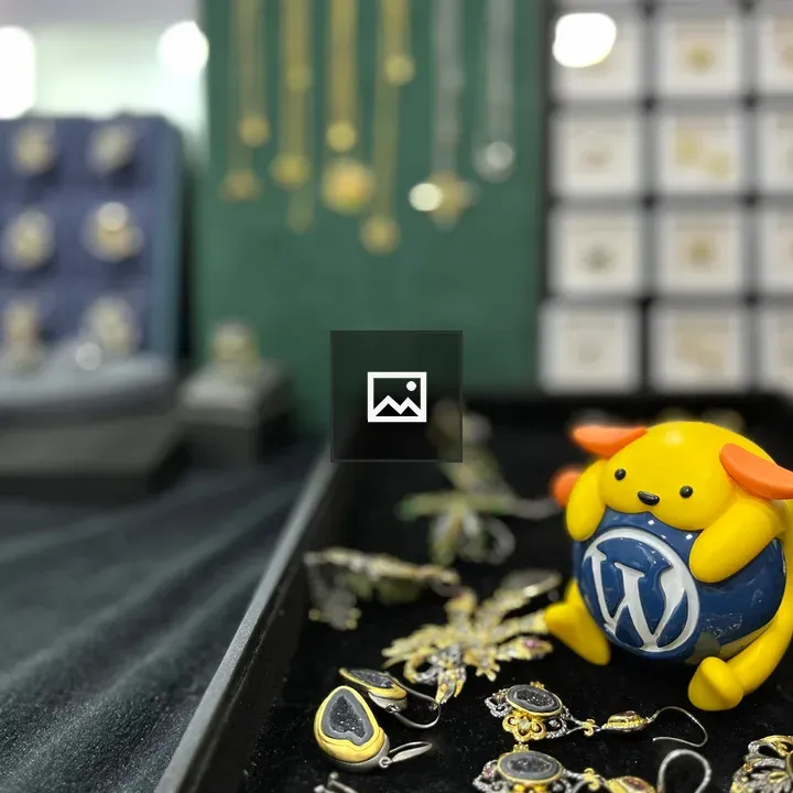 Wapuu and Jewelry