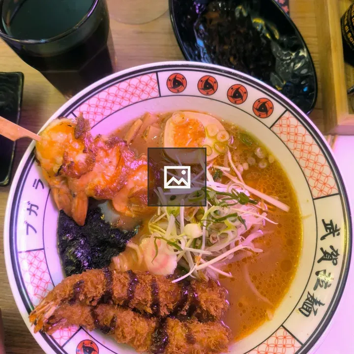Ramen in a colorful dish