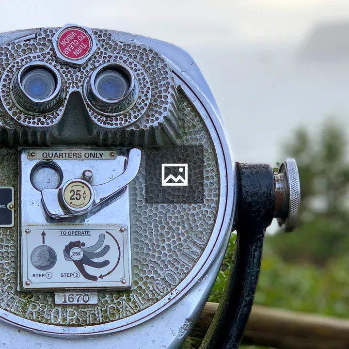Silver Coastal Telescope View Finder