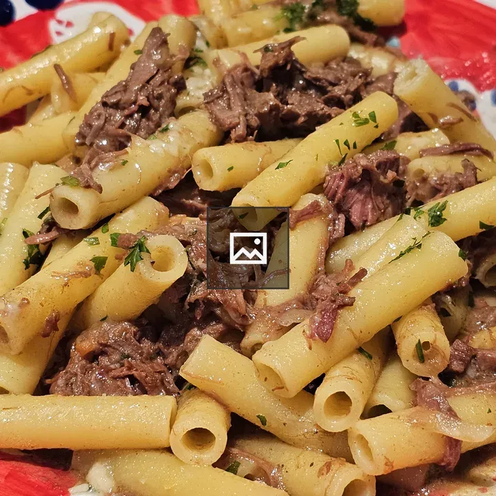 Ziti alla Genovese Plate