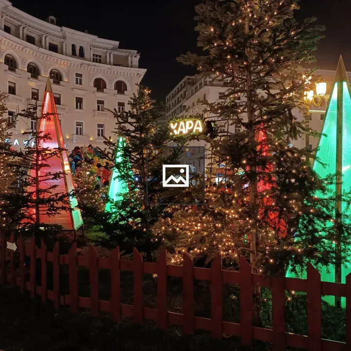 Aristotelous Square Christmas Decorations