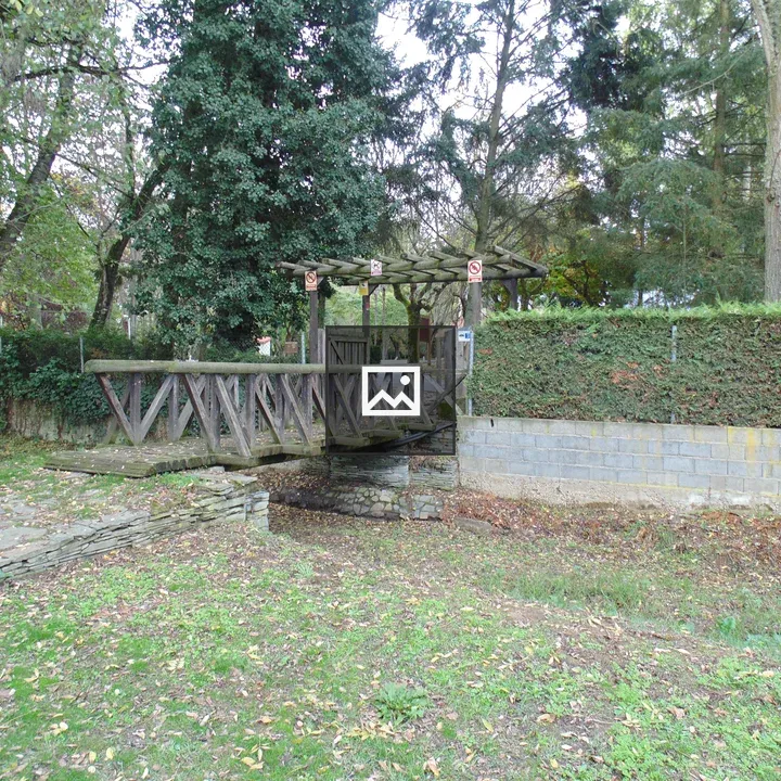 Entrada a las instalaciones de Cabreiroá