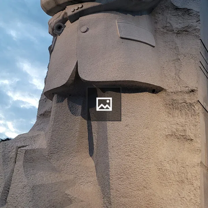 Martin Luther King Statue in Stone