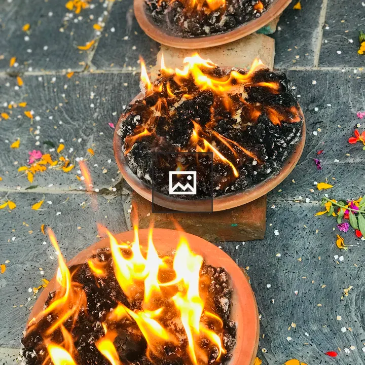 Lightening lakh batti lamps