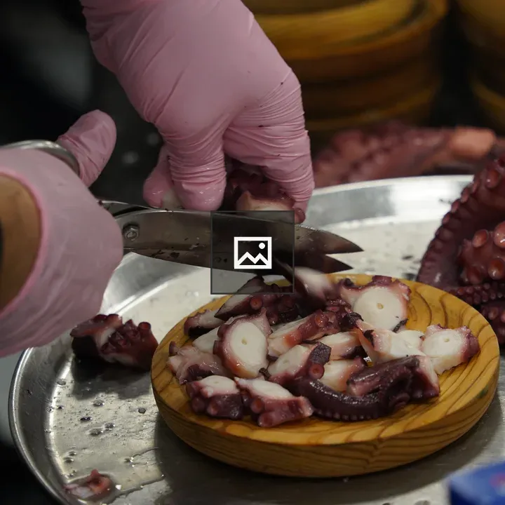 Octopus prep with pink gloves