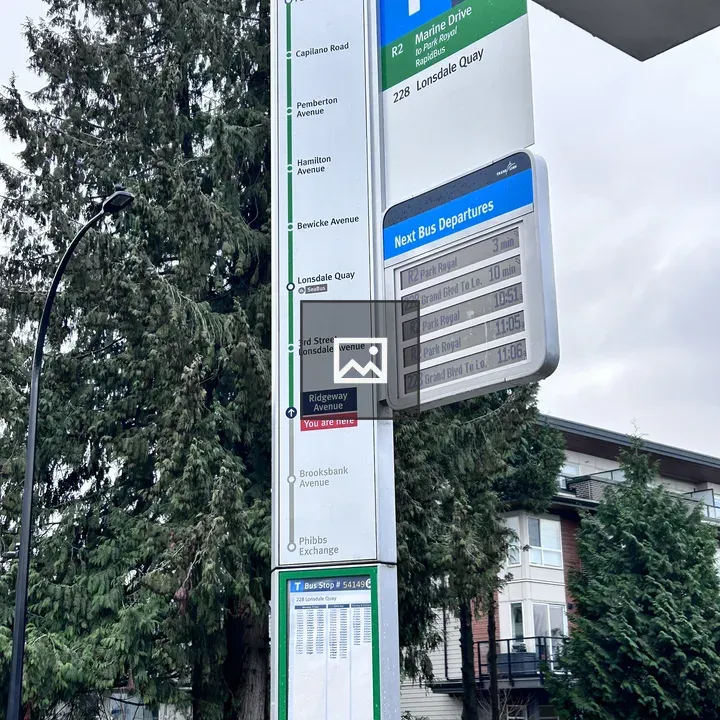 Translink digital sign at North Vancouver