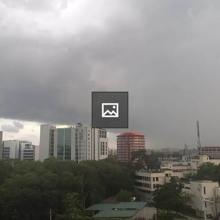 Rainy moment in Dhaka