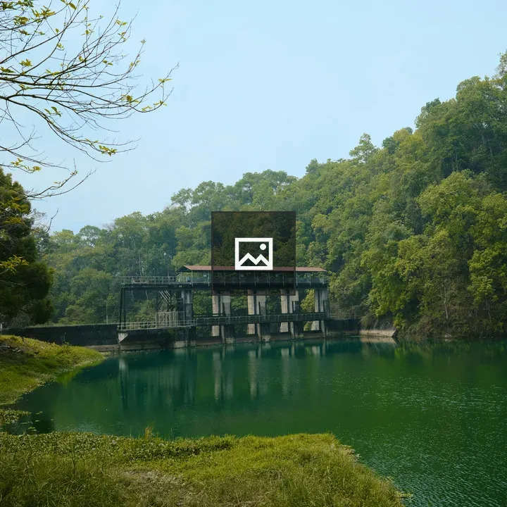 Phewa Lake Dam Landscape