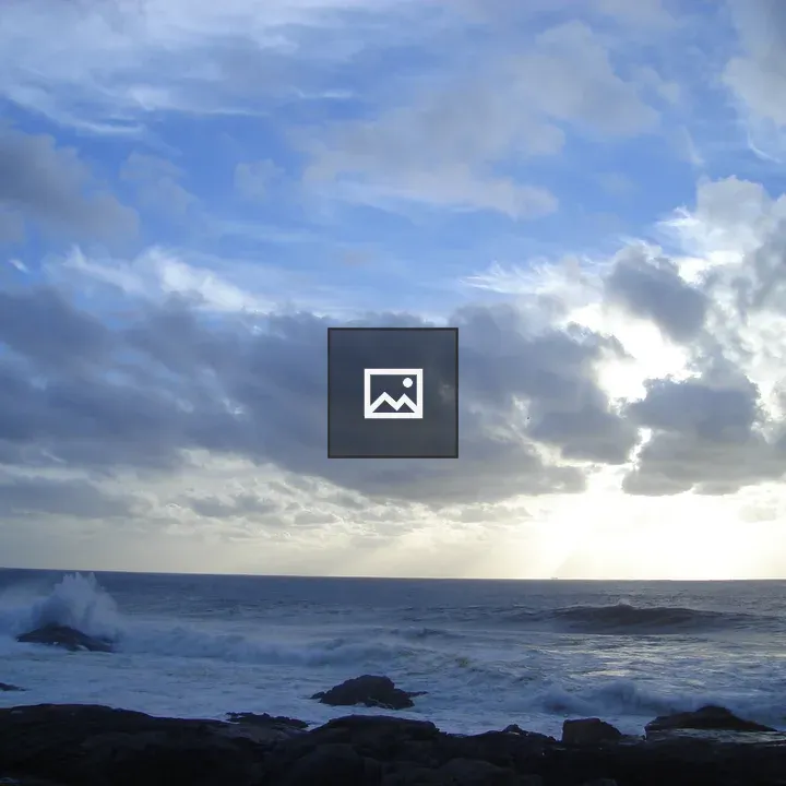 Sea waves and clouds