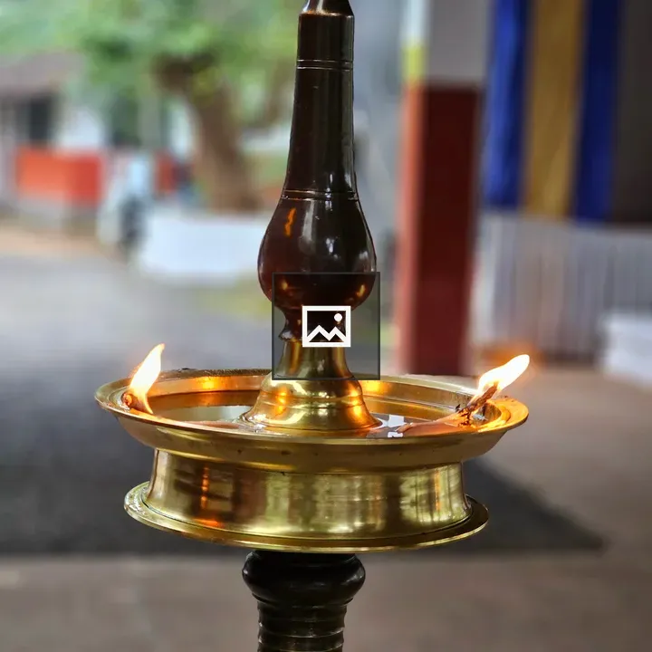 Nilavilakku Brass Lamp