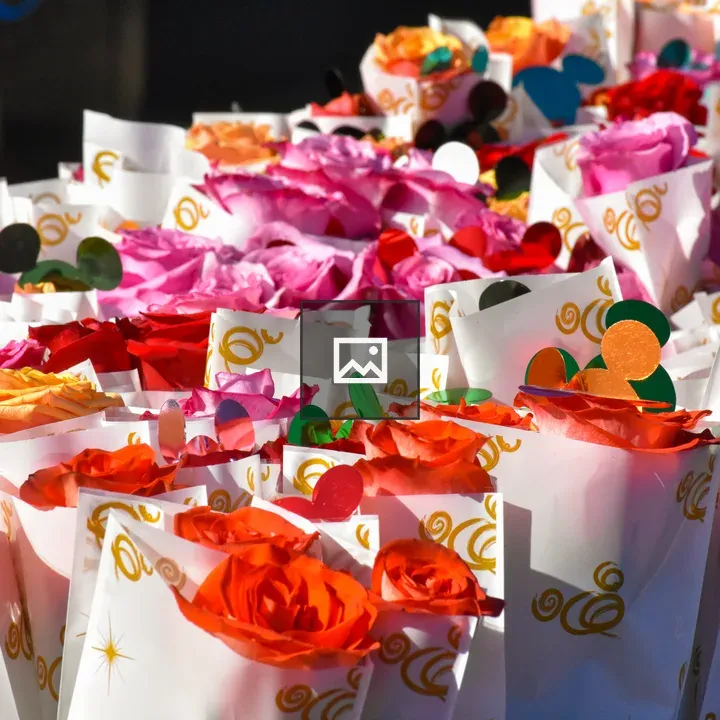 Individual rose gifts