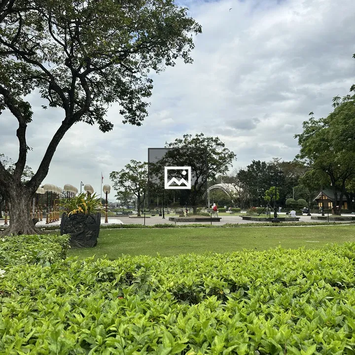 Rizal Park greenery scene