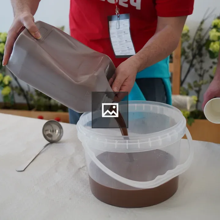 Pouring hot chocolate scene