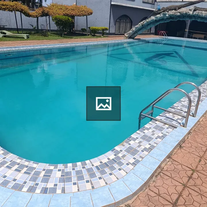 Photo: Swimming Pool Scene