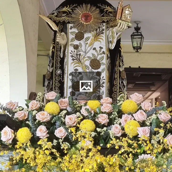 Statue of St. Thomas Aquinas