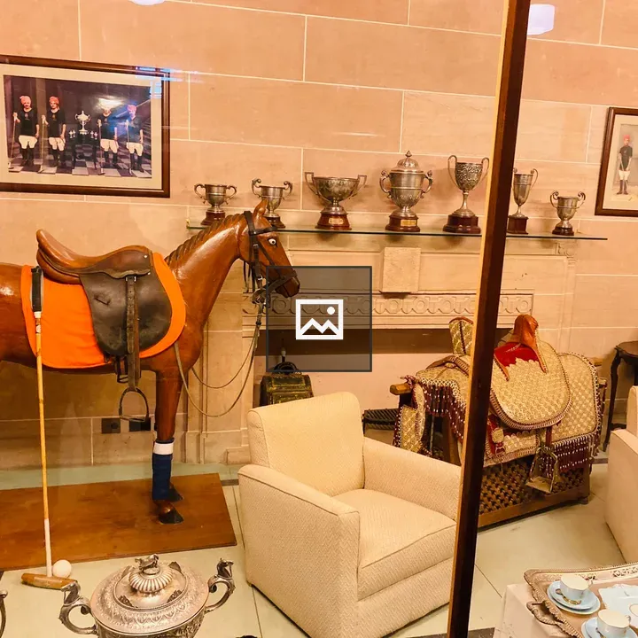Original items used by the king