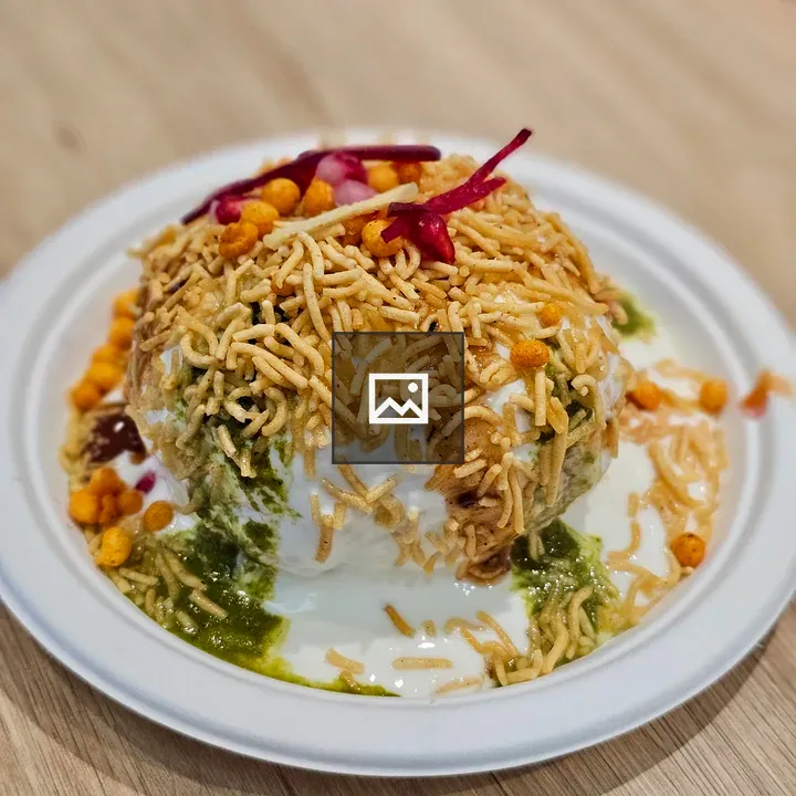 Chaat Dal Kachori Plate