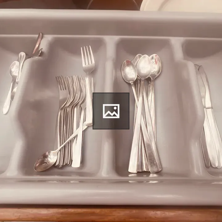 Cutlery Tray with Flatware