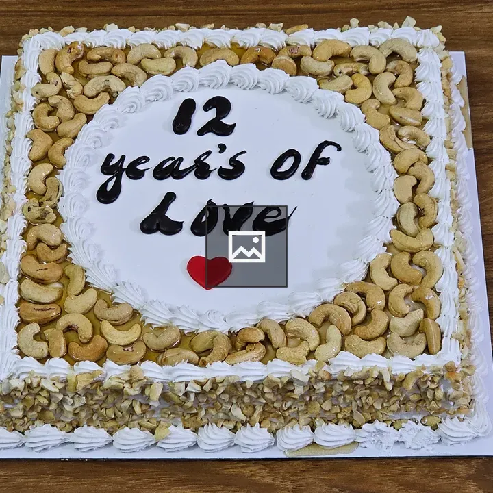 Cake with Cashews and Heart