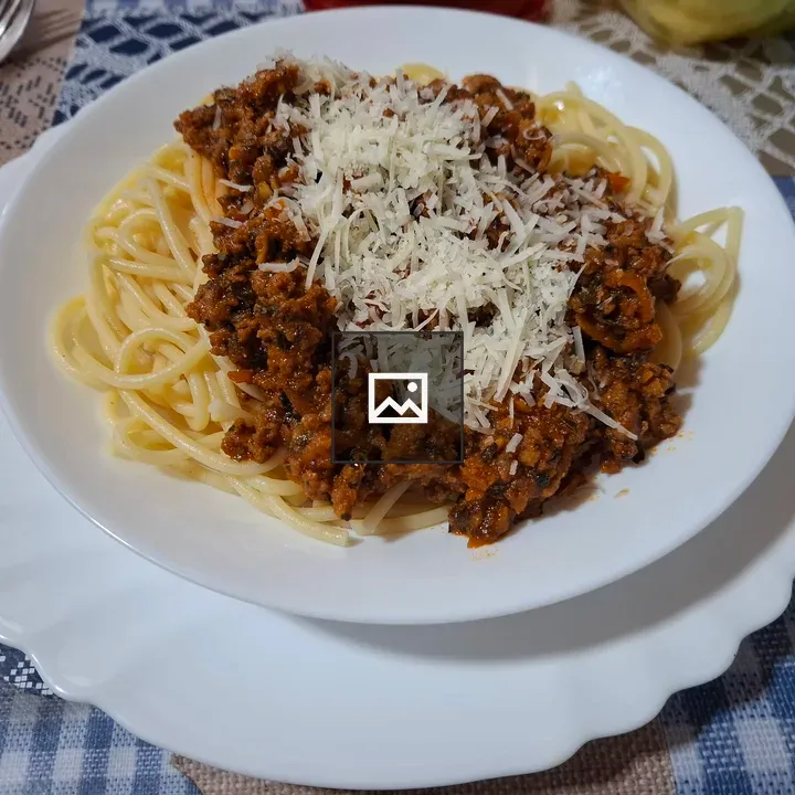 Spaghetti with Beef and Cheese