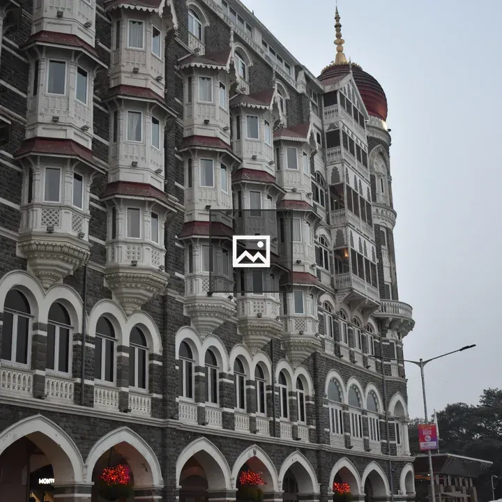 Hotel Taj