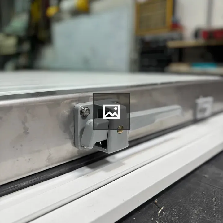 Metallic locking mechanism close-up