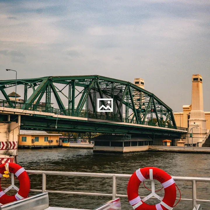 Phra Phutthayotfa Bridge Truss