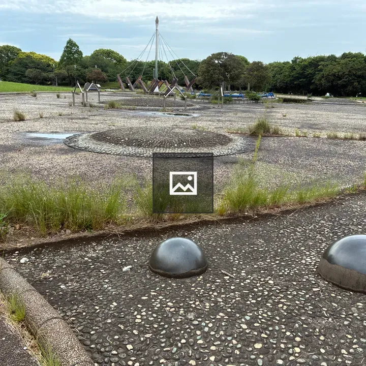 Circular pebble pattern at Chiba Port Park