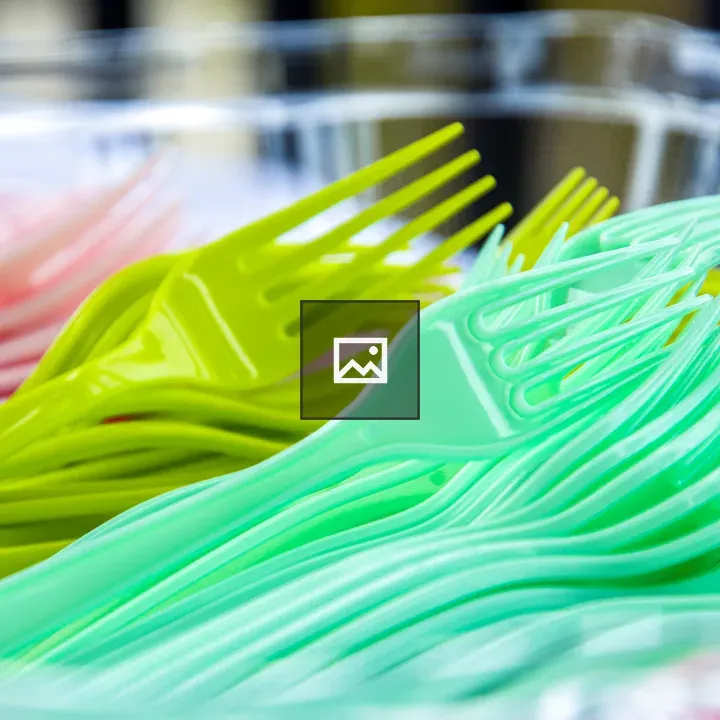 Pastel plasticware
