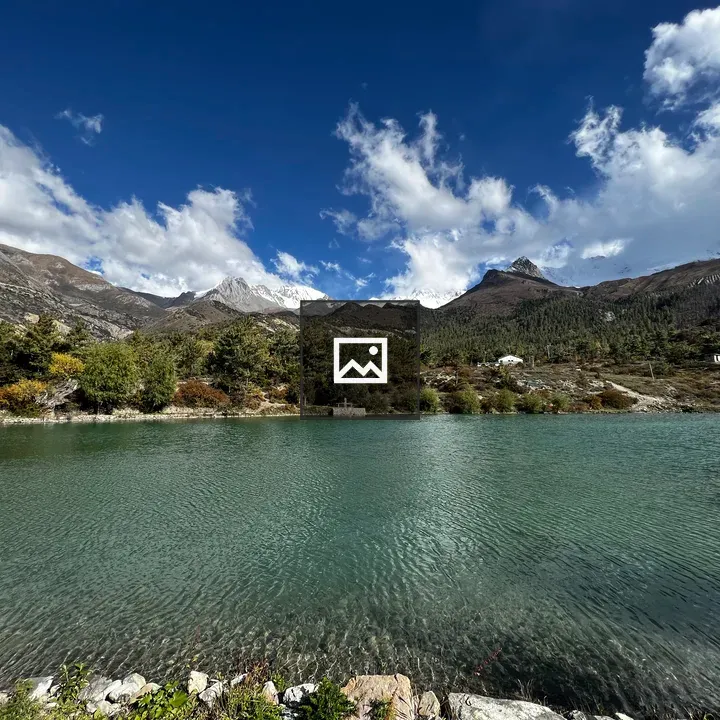 Nilgiri Lake at Kaisang Valley