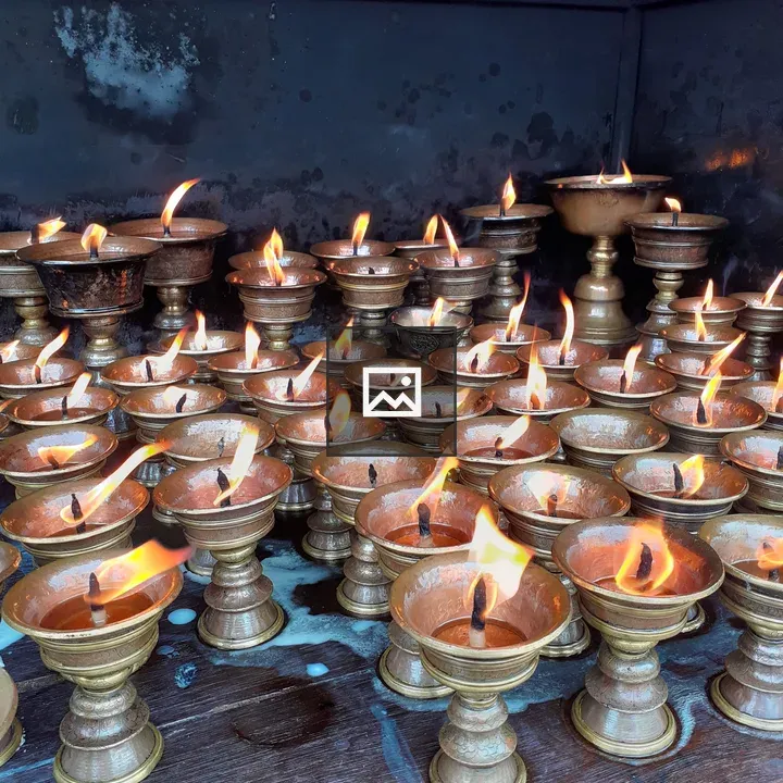 Oil lamps close-up arrangement