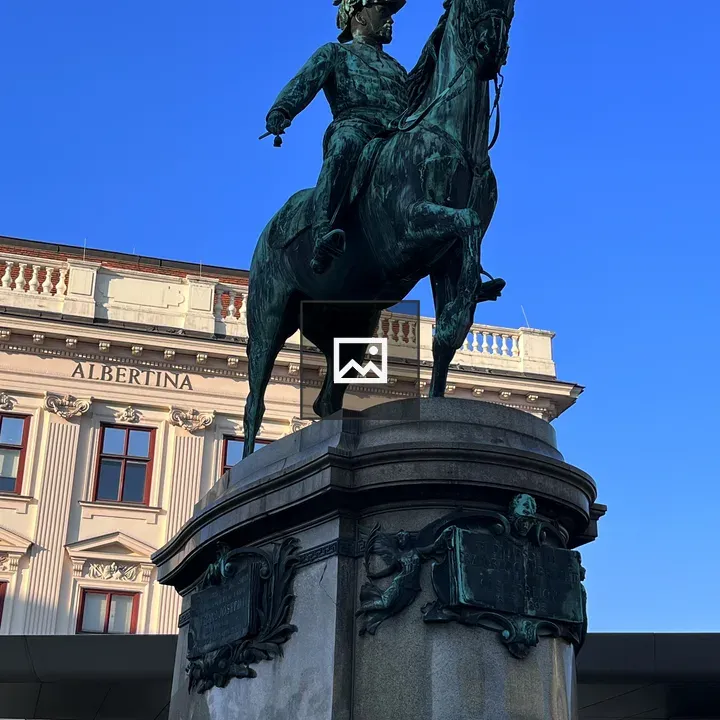 Vienna Statue Portrait